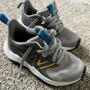 New Balance Gray Sneakers 👟Toddler 10.5